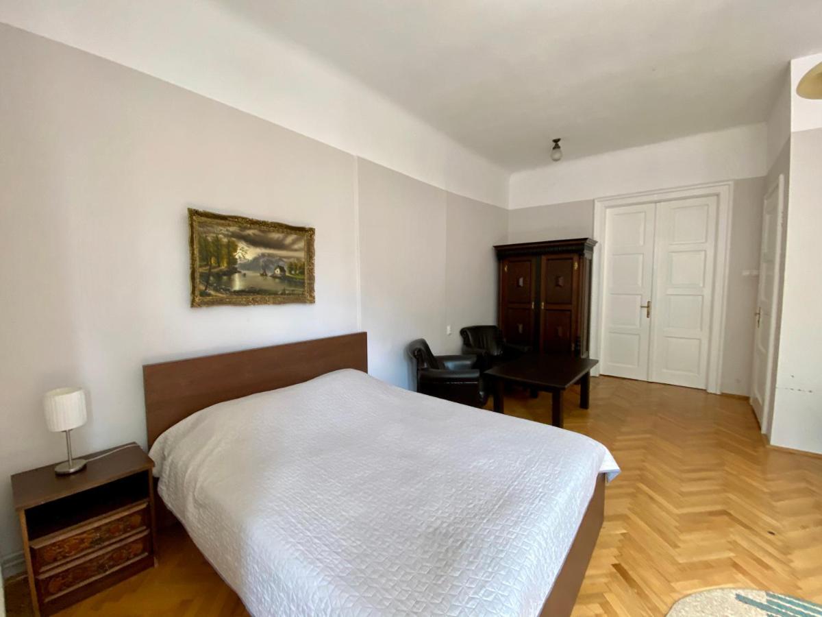 Casa Balcescu Hotel Braşov Buitenkant foto