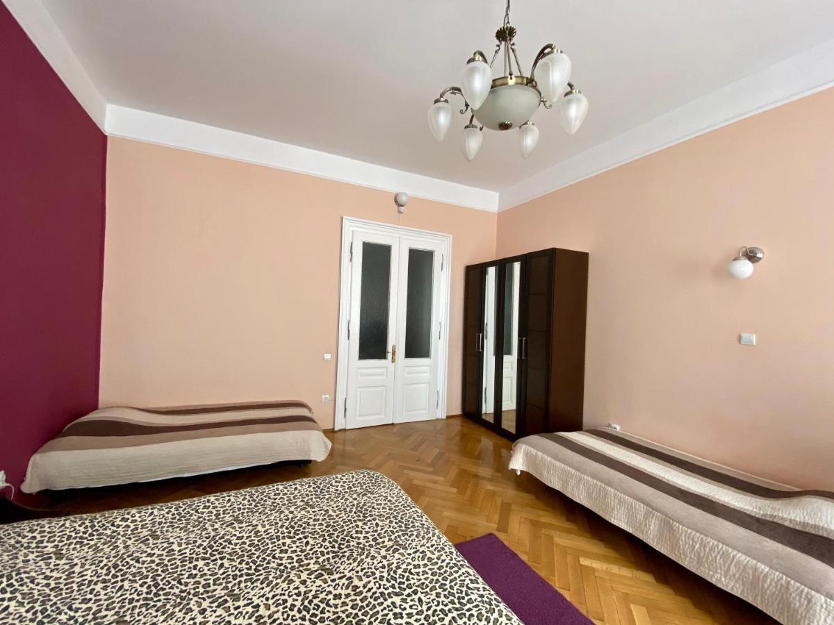 Casa Balcescu Hotel Braşov Buitenkant foto