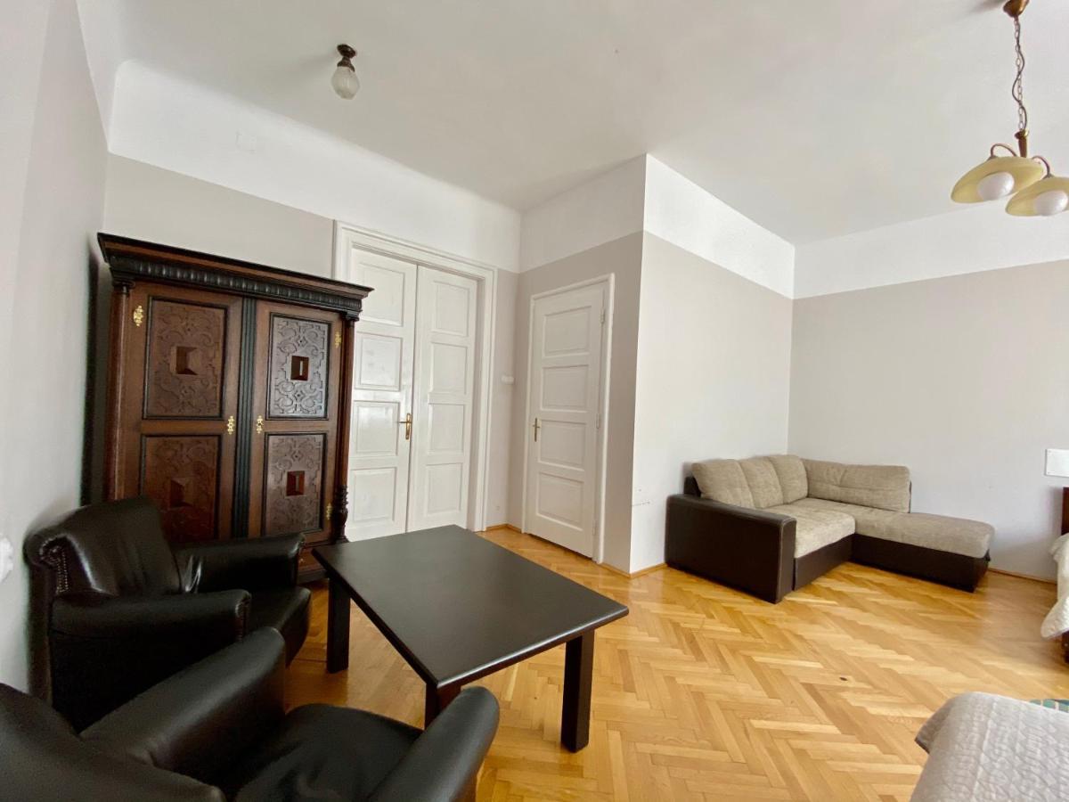 Casa Balcescu Hotel Braşov Buitenkant foto